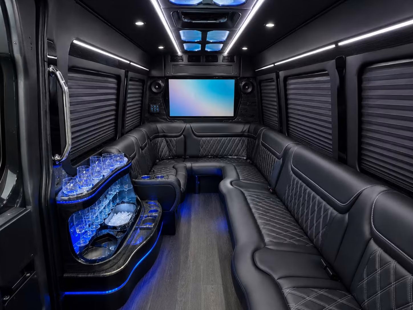 charterbusrentallawtonok com lets you compare prom bus pricing in lawton without calling around