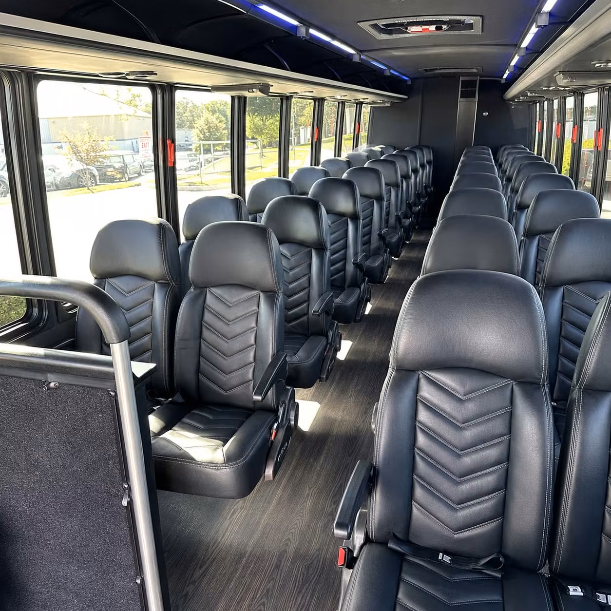 minibus rentals for eisenhower high school prom students in lawton